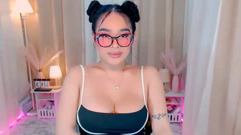 Snapshot of wildsassy0719 chatting on October 16, 4:04 am shea online show from October 16, 4:04 am