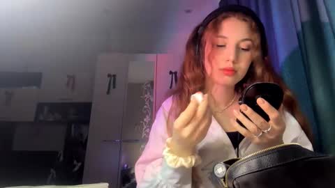 Alice online show from February 4, 2:42 pm