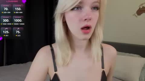 Mary online show from October 10, 11:20 pm