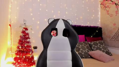 Wini Fer online show from December 11, 12:44 pm
