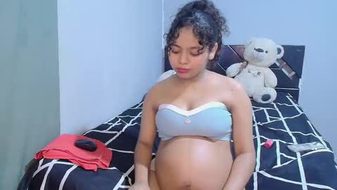  Winnifer Gonzalez  online show from October 7, 3:33 am