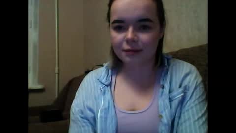 Snapshot of winter__white_rose chatting on February 13, 4:17 pm Emma online show from February 13, 4:17 pm