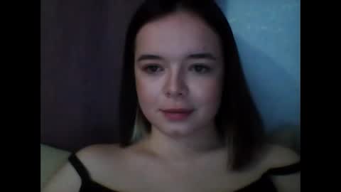 Snapshot of winter__white_rose chatting on February 6, 12:59 pm Emma online show from February 6, 12:59 pm
