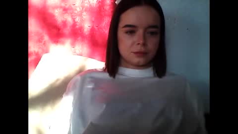 Snapshot of winter__white_rose chatting on December 30, 12:31 pm Emma online show from December 30, 12:31 pm