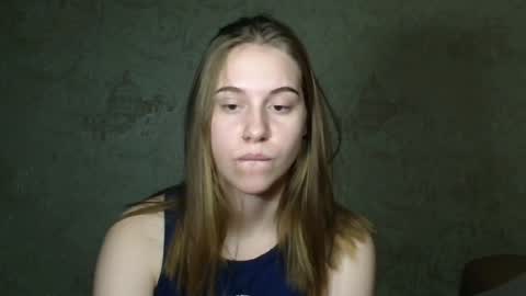 wira_witch online show from December 8, 4:39 pm