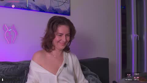 Witch in Silk online show from December 14, 8:03 pm