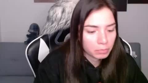 Snapshot of wolfs_daughter chatting on February 9, 3:00 am Alex online show from February 9, 3:00 am