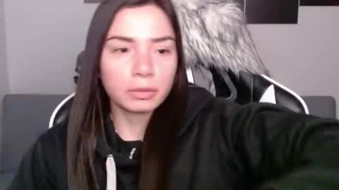 Snapshot of wolfs_daughter chatting on February 15, 4:14 am Alex online show from February 15, 4:14 am