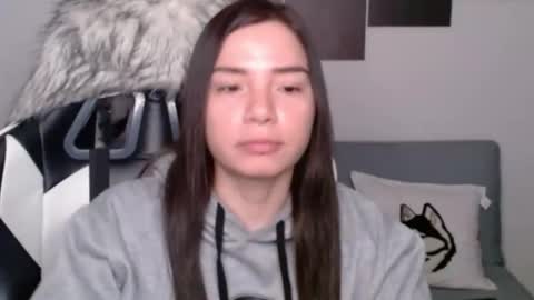 Snapshot of wolfs_daughter chatting on December 31, 3:12 am Alex online show from December 31, 3:12 am