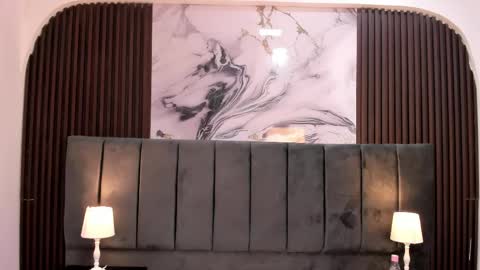 wonderkloe_ online show from June 2, 7:59 pm