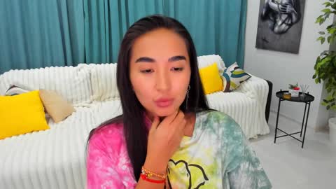 Snapshot of worldofkim chatting on January 17, 2:39 pm dudetta Kim online show from January 17, 2:39 pm