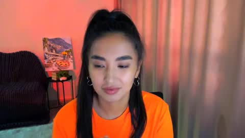 Snapshot of worldofkim chatting on February 23, 9:27 am dudetta Kim online show from February 23, 9:27 am