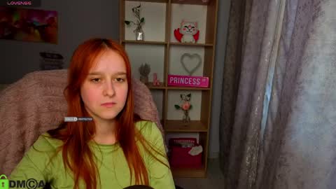 wow_emma_ online show from April 10, 1:50 pm