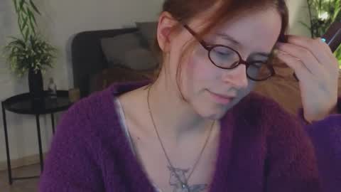 Rebecy online show from November 27, 2:09 pm