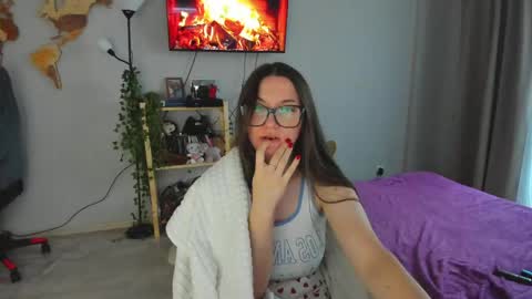 Christine 3 online show from May 23, 12:09 am