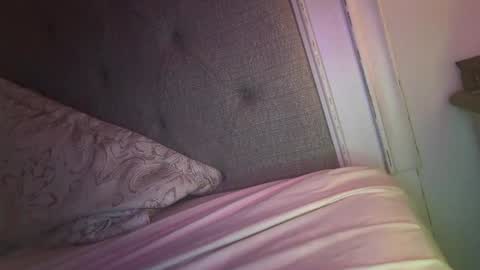 Mariah  online show from November 27, 6:16 am