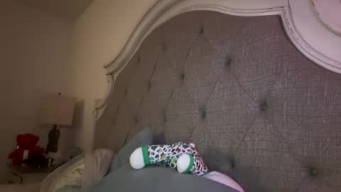 Mariah  online show from February 1, 4:24 am