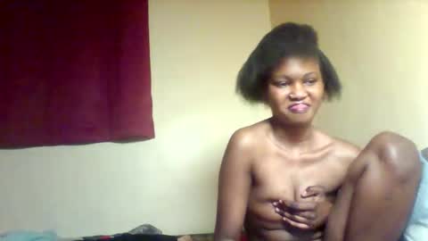 Snapshot of x_melanine chatting on September 27, 5:09 pm X melanine online show from September 27, 5:09 pm