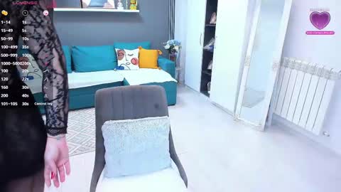 Christal online show from February 10, 9:04 pm