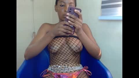 xcreamypussy online show from January 15, 9:45 am