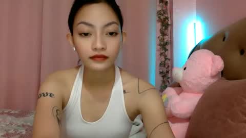 Sachi Cy online show from January 28, 8:47 am