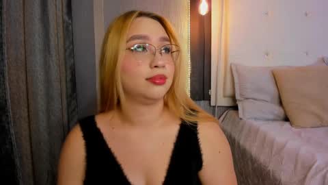 Snapshot of ximenanoah chatting on September 22, 2:04 pm ximena online show from September 22, 2:04 pm