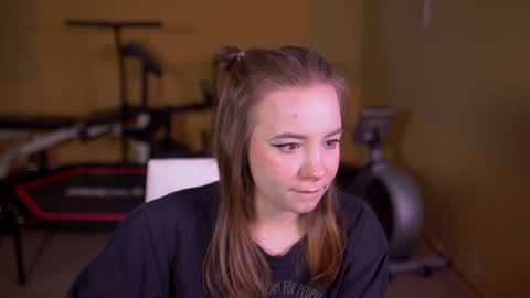 Snapshot of xlanabunny chatting on December 7, 10:45 am xlanabunny online show from December 7, 10:45 am