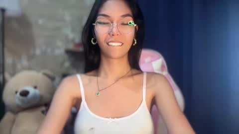 Sweet Monica online show from February 7, 10:30 am