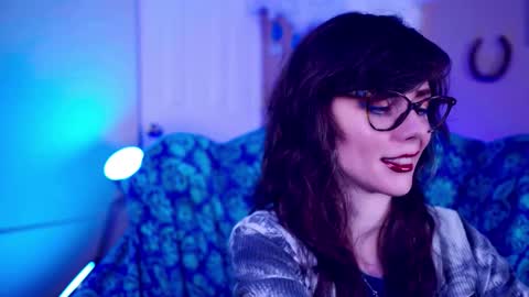 Bella Bondai online show from November 8, 2:38 am