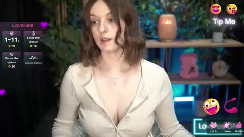 xoxo_molly online show from October 14, 9:50 pm