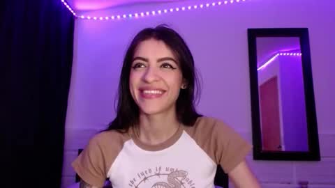 Snapshot of xx_johnson_xx chatting on October 27, 9:38 am VALE online show from October 27, 9:38 am