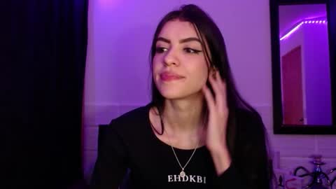 Snapshot of xx_johnson_xx chatting on October 28, 10:32 am VALE online show from October 28, 10:32 am