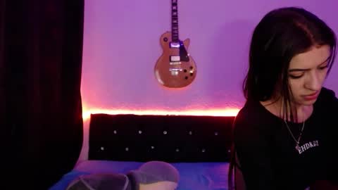 Snapshot of xx_johnson_xx chatting on September 30, 10:32 am VALE online show from September 30, 10:32 am