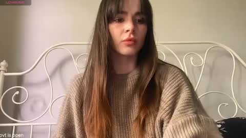 Lily online show from May 20, 11:51 am