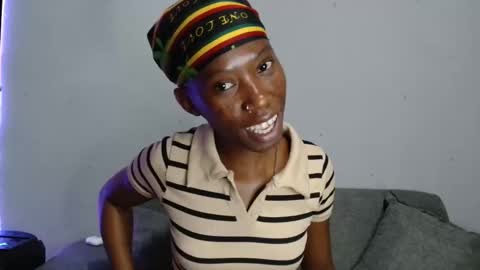 xxsexytalia28 online show from October 26, 3:51 pm