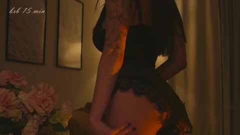 Snapshot of xxx_sunset chatting on October 3, 9:47 am Molly online show from October 3, 9:47 am