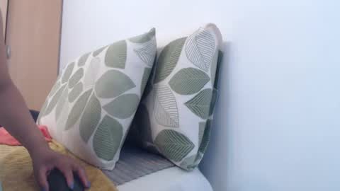 Snapshot of xxxbustybabe27x chatting on February 26, 11:32 am Ayanda online show from February 26, 11:32 am