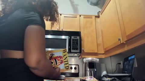 Danielle online show from February 6, 11:37 pm