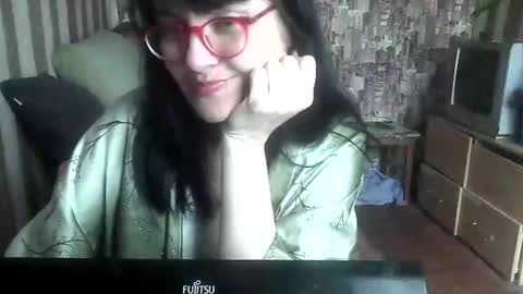 Snapshot of yanafiesta chatting on October 15, 12:08 pm yanafiesta online show from October 15, 12:08 pm