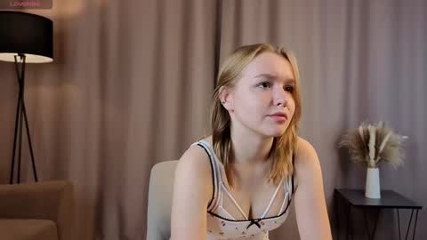 Kate online show from October 19, 3:03 pm