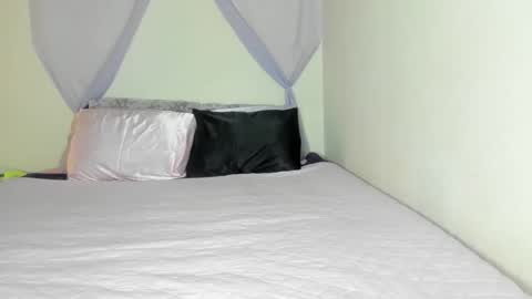 Yasmina online show from November 15, 7:20 am