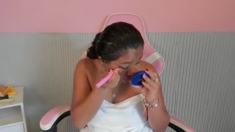 yeika_foxy online show from February 8, 11:47 am