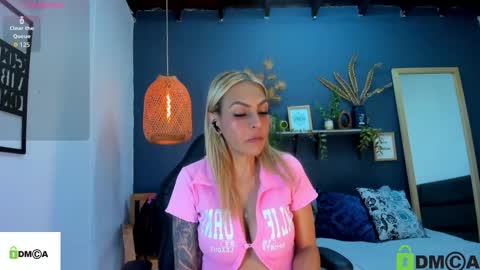 Snapshot of yessika_parker chatting on October 21, 2:04 am yessika_parker online show from October 21, 2:04 am