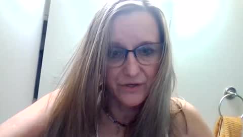 yogabuttttttt online show from November 25, 6:04 am