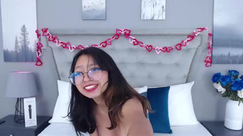 Snapshot of yommi_winx chatting on February 12, 11:20 pm Yommi Winx online show from February 12, 11:20 pm