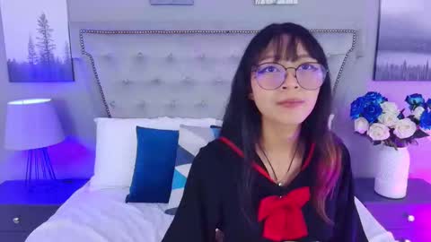 Snapshot of yommi_winx chatting on September 18, 11:03 pm Yommi Winx online show from September 18, 11:03 pm