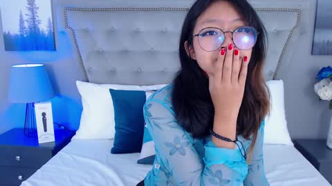 Snapshot of yommi_winx chatting on January 31, 10:10 pm Yommi Winx online show from January 31, 10:10 pm
