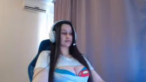 Sophie online show from April 20, 2:09 pm