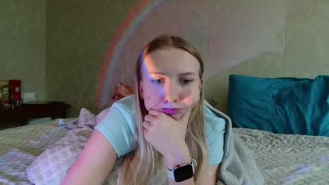 Snapshot of you_cant_forget chatting on October 20, 2:09 pm you_cant_forget online show from October 20, 2:09 pm