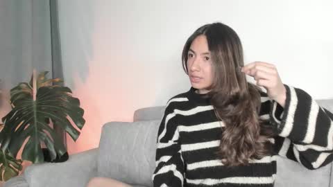 Snapshot of you_y0ung_pervert chatting on October 22, 5:34 am Mar online show from October 22, 5:34 am